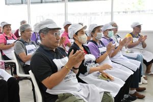 รับมอบป้ายรับรองมาตรฐานสุขาภิบาลอาหาร